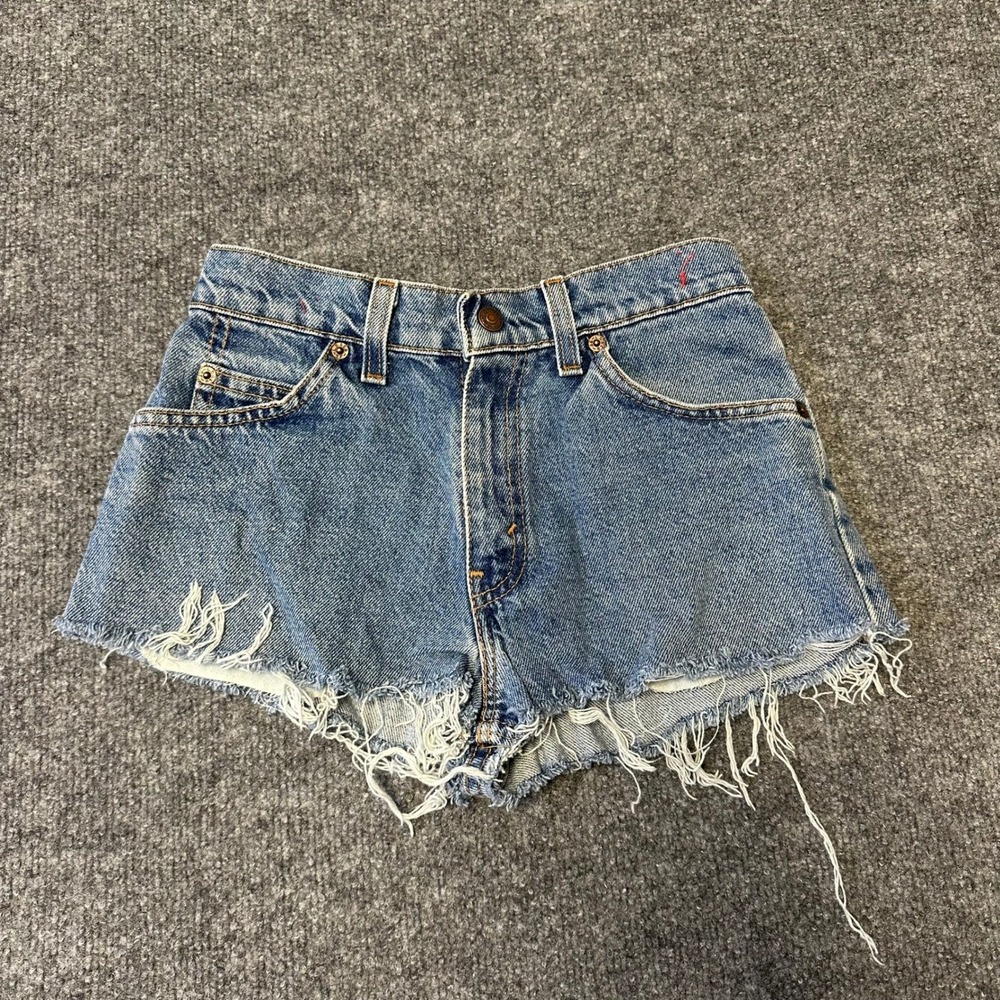 Levi's Denim Shorts Womens Size 25 Blue 562 Loose Fit Distressed Raw Hem Cutoff